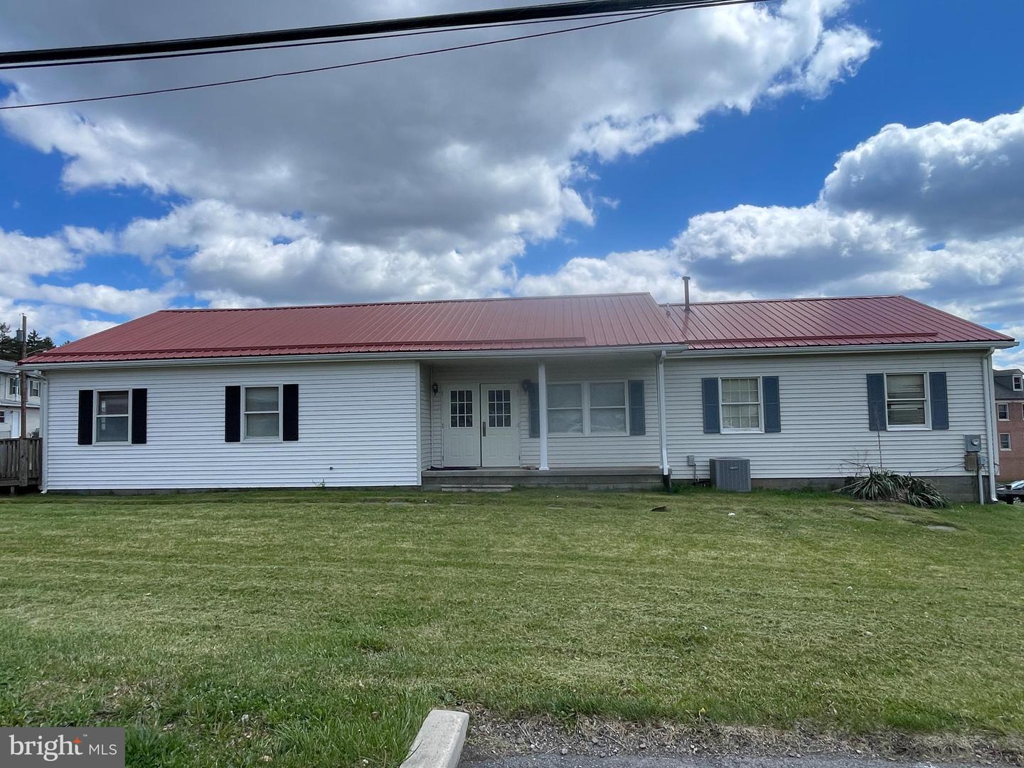 120 S Broadway, Frostburg