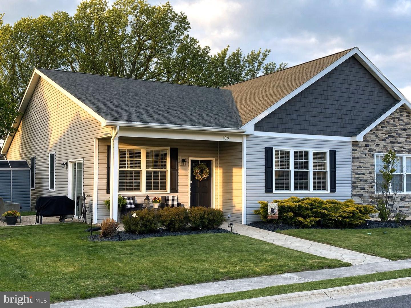 109 Candlewick Court, Frostburg