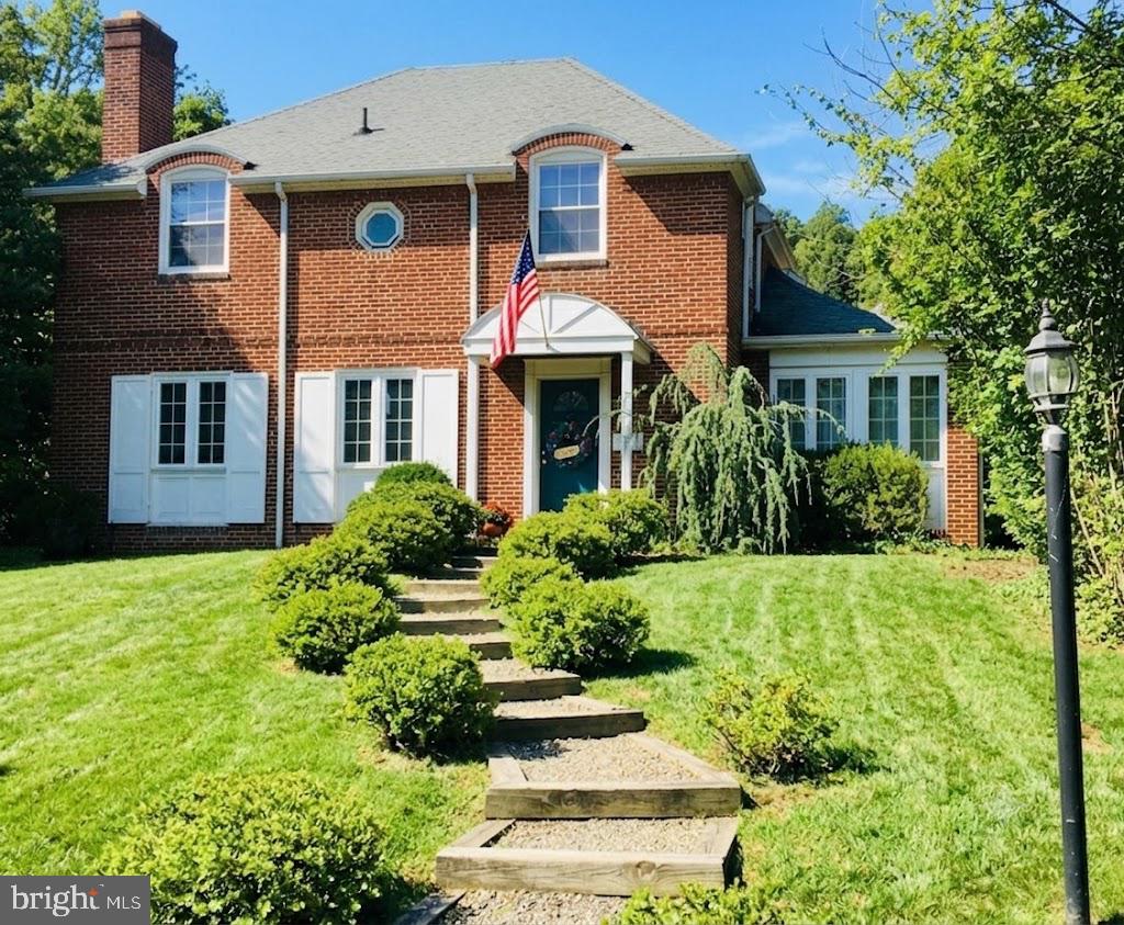 833 Buckingham Road