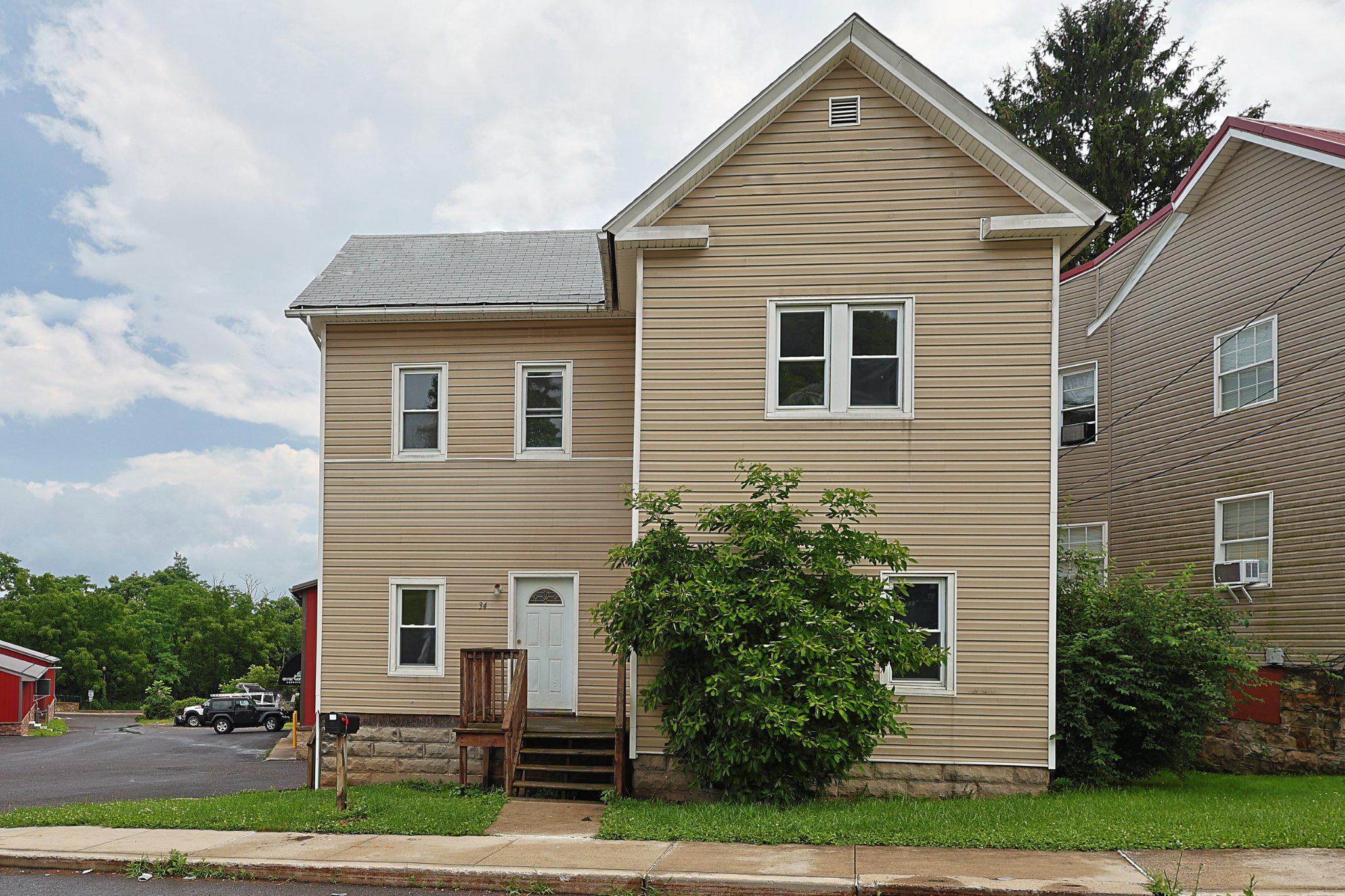 34 Maple Street