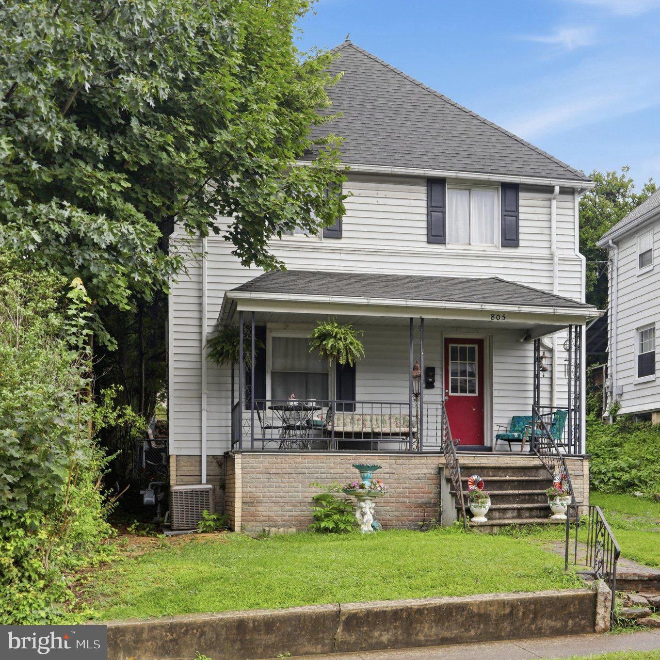 805 Fayette Street