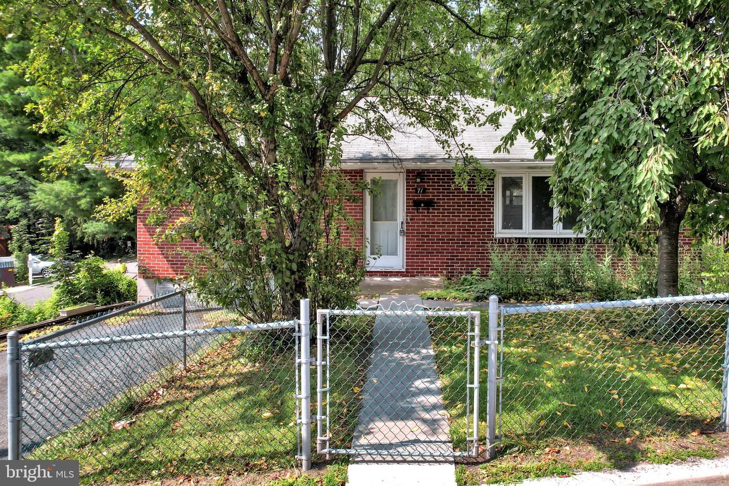 71 E Mechanic Street
