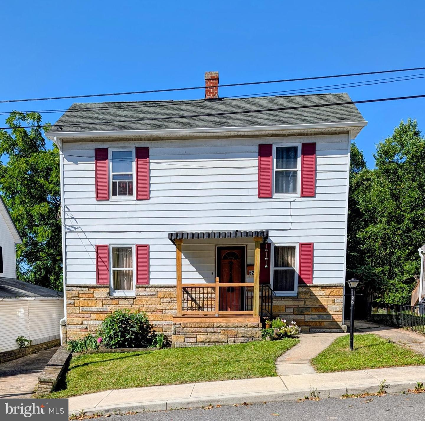 52 Linden Street