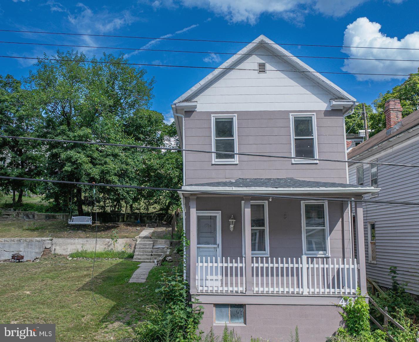 467 Goethe Street
