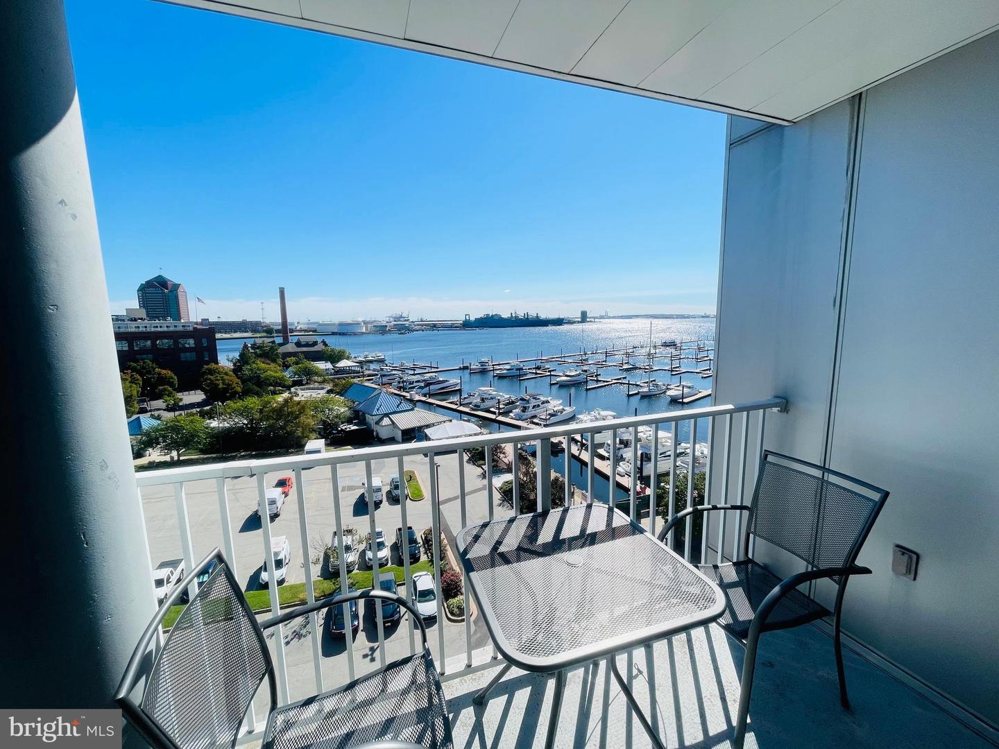 2702 Lighthouse Point E #636, Baltimore
