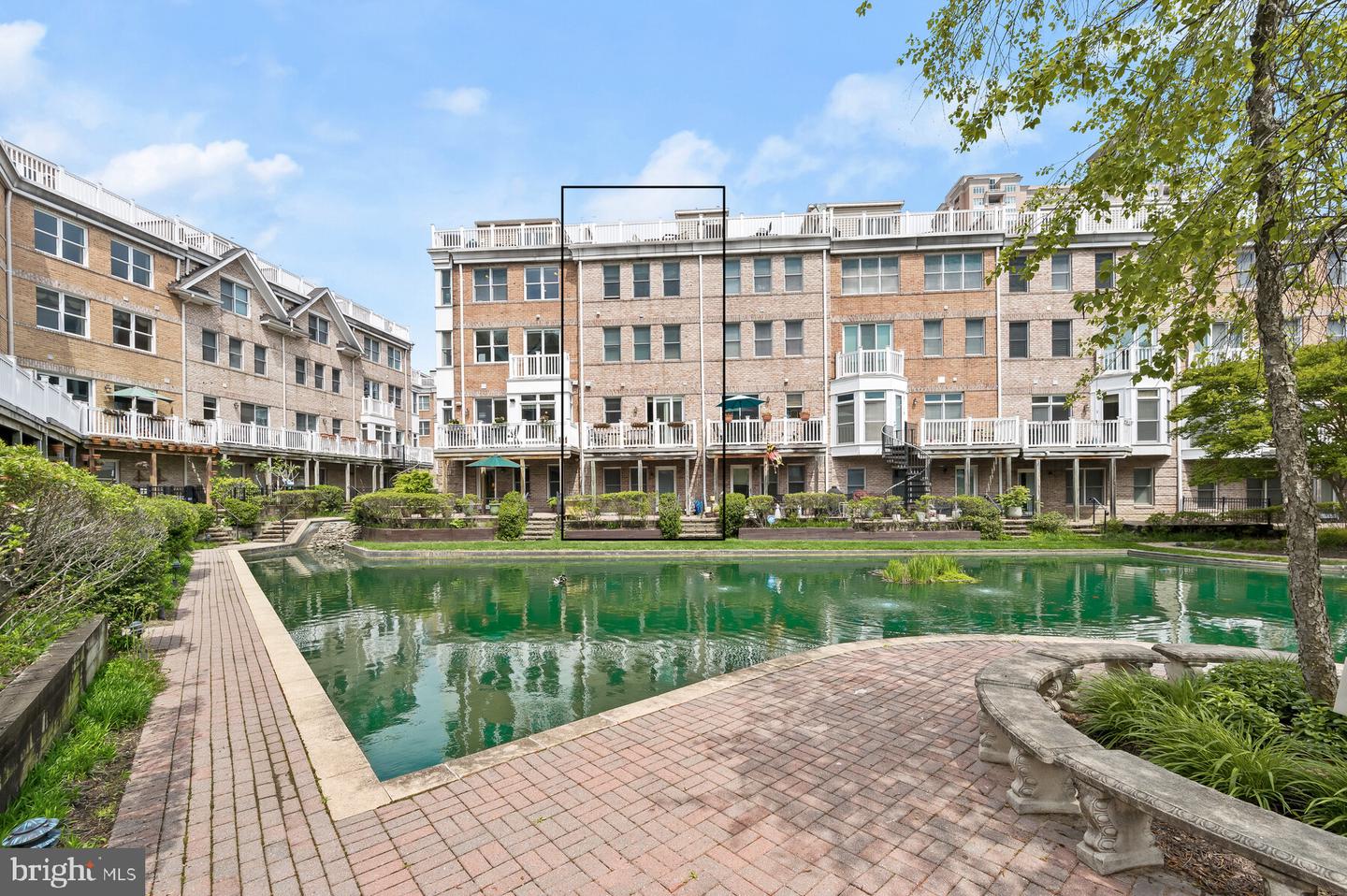 1213 Harbor Island Walk, Baltimore