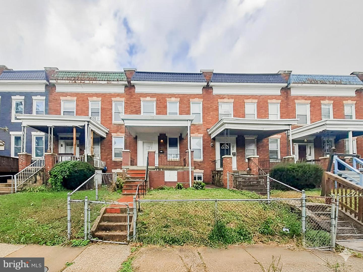 304 Lyndhurst Street