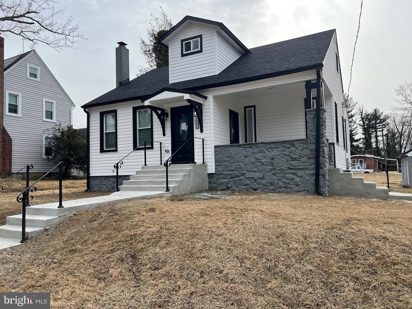 5211 W North Avenue, Baltimore