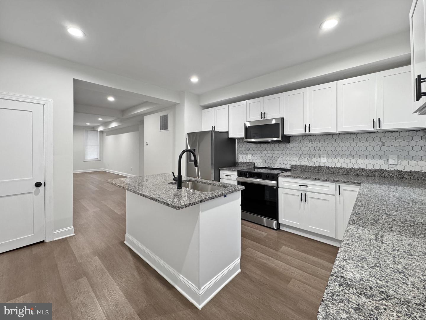 1231 S Carey Street, Baltimore