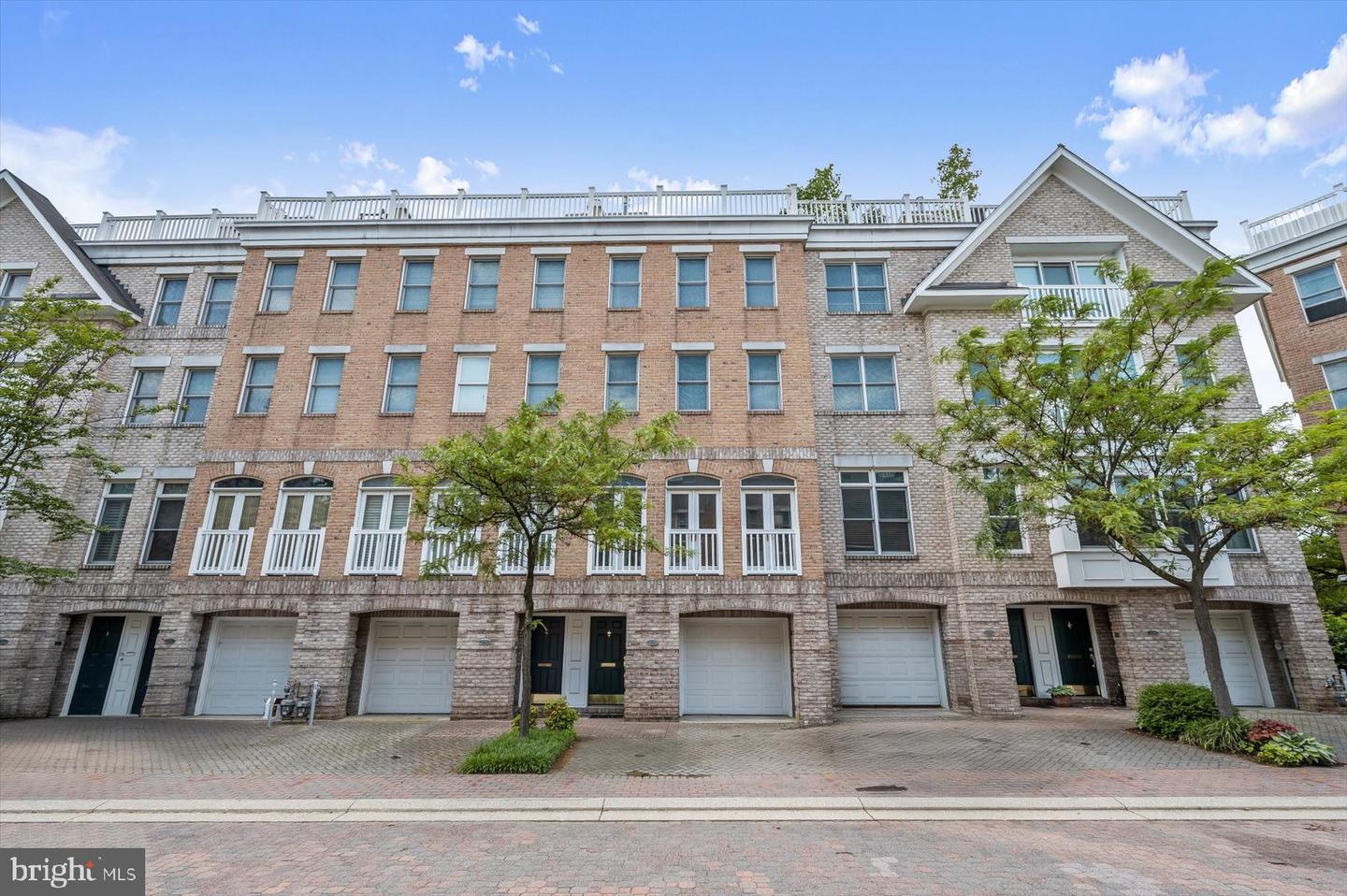 1252 Harbor Island Walk, Baltimore