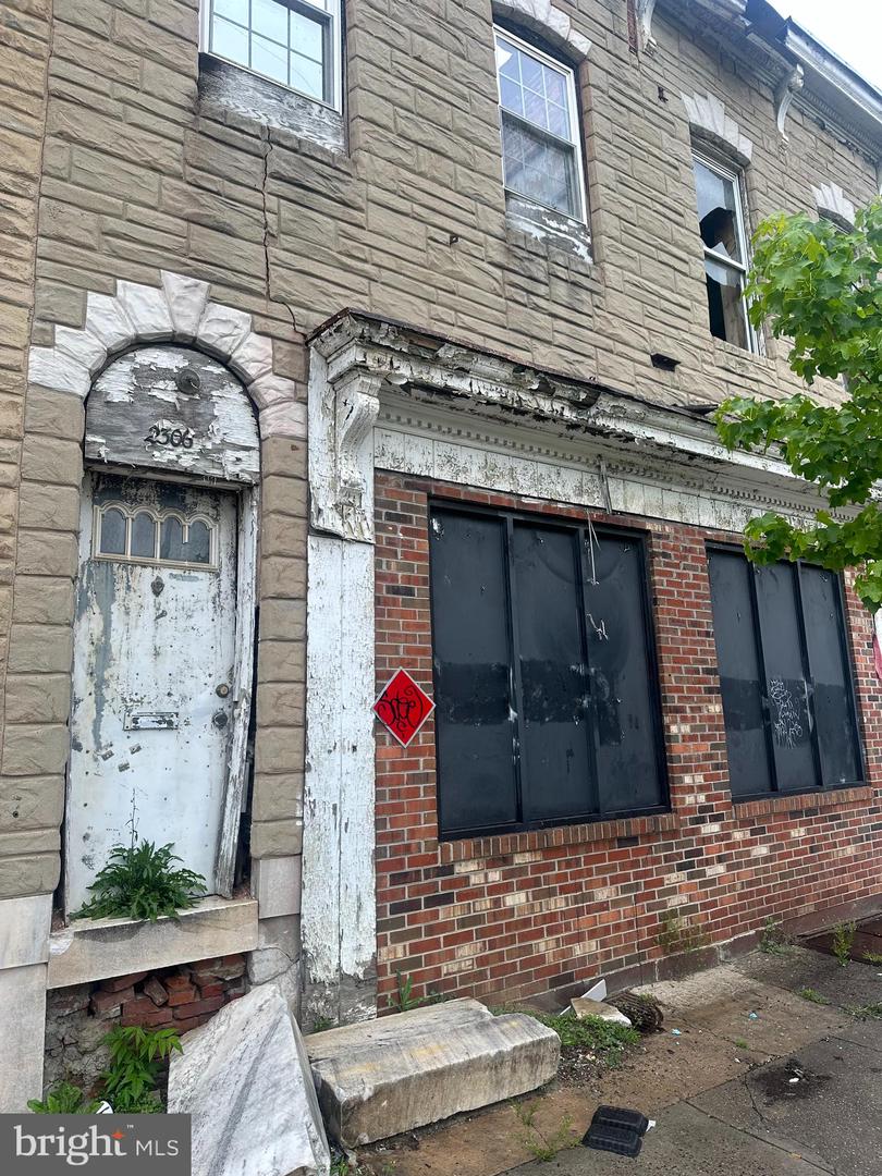2306 E Madison Street, Baltimore