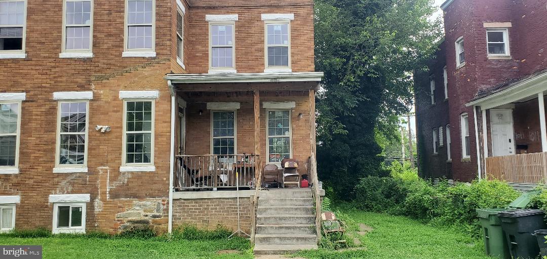 1013 Poplar Grove Street