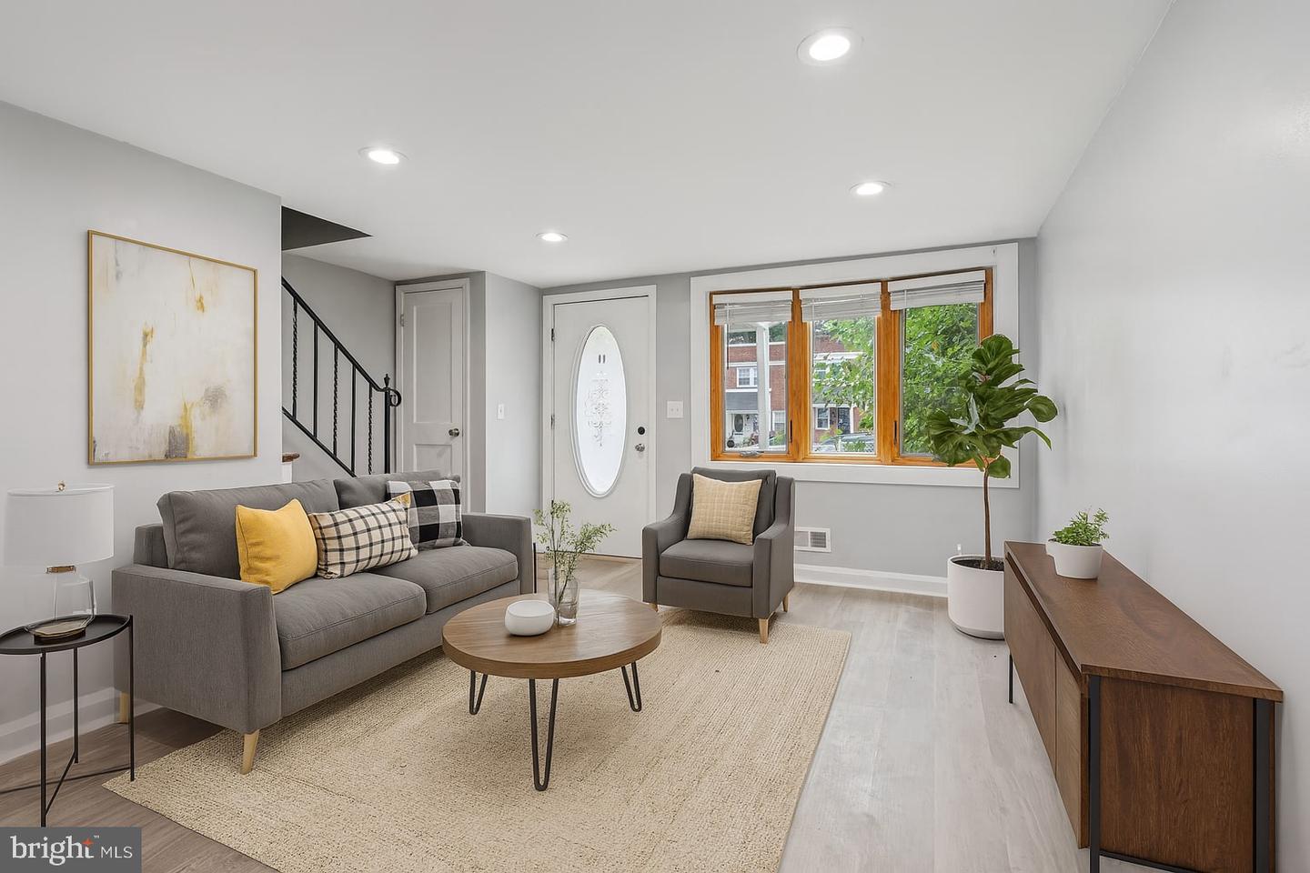 834 Glenwood Avenue, Baltimore