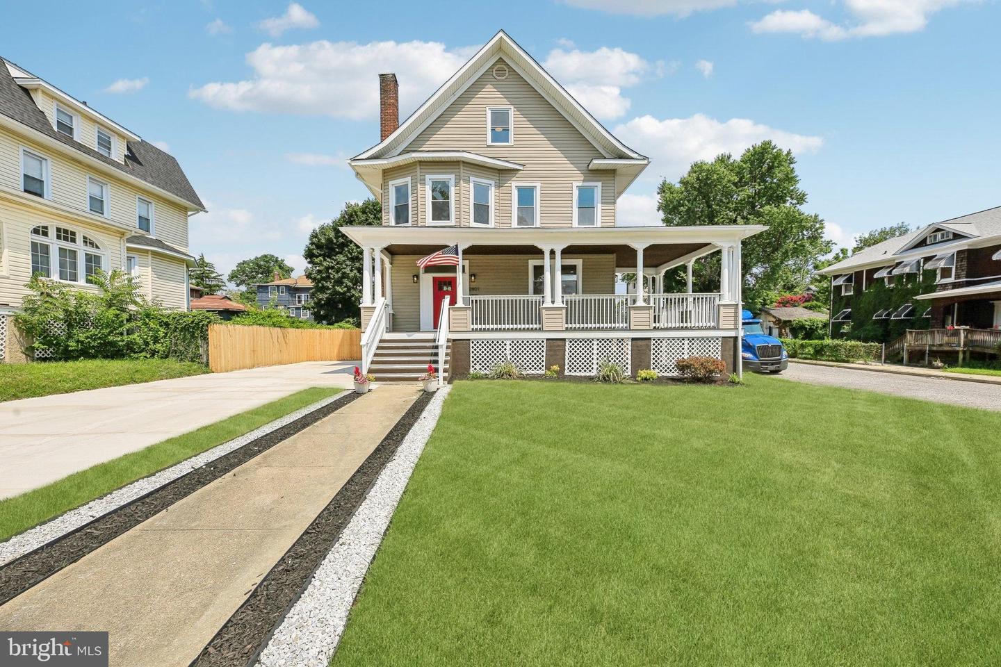 2801 Roslyn Avenue, Baltimore