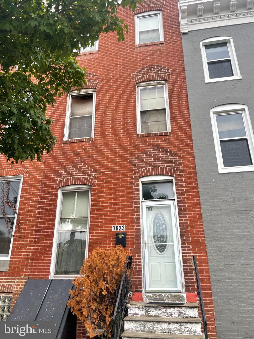 1923 E Baltimore Street, Baltimore