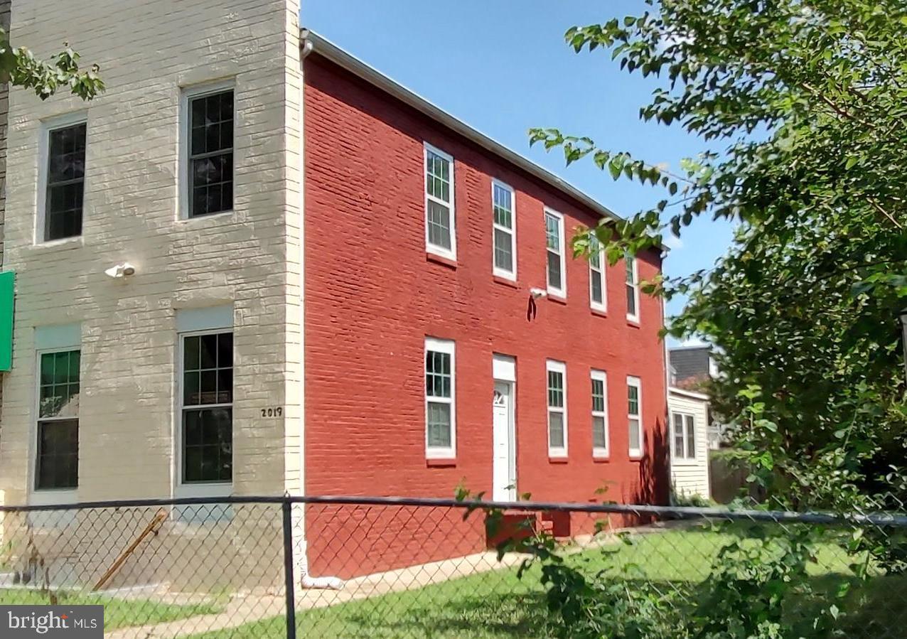 2019 Barclay Street