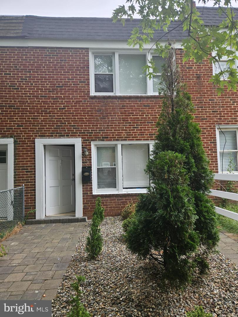 2529 Marbourne Avenue, Baltimore