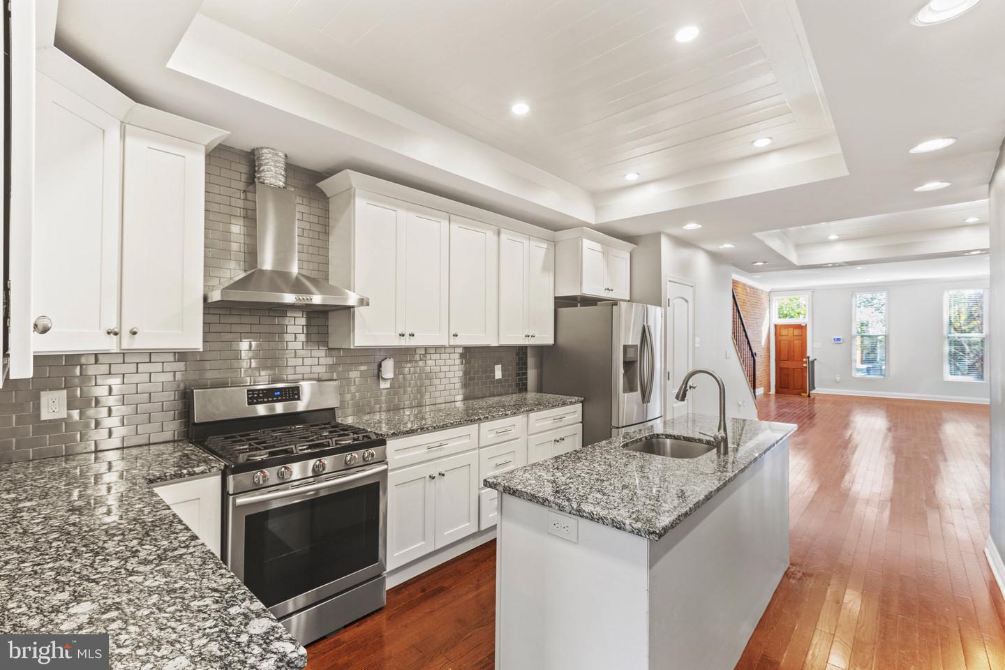 210 N Collington Avenue, Baltimore
