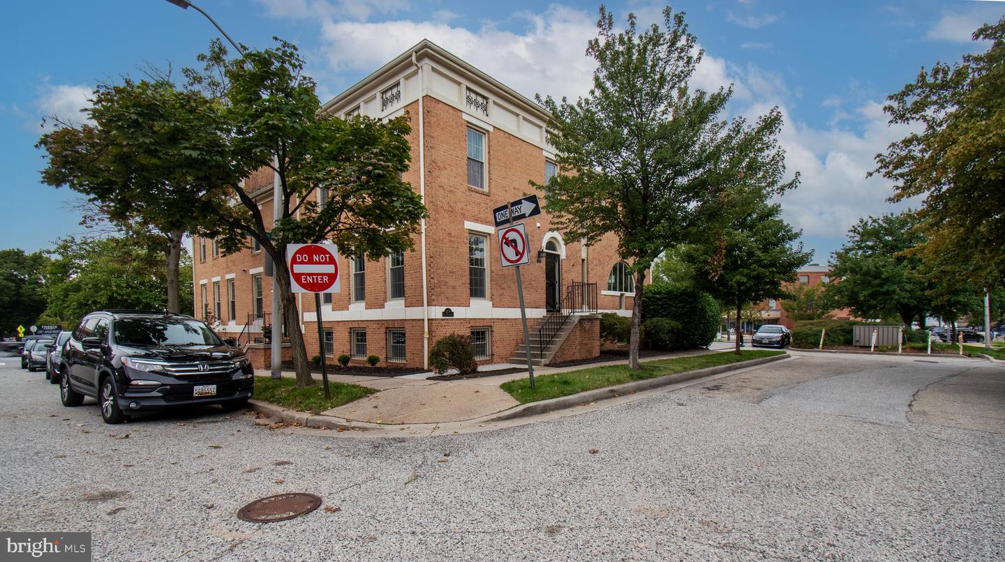 1200 S Kenwood Avenue, Baltimore