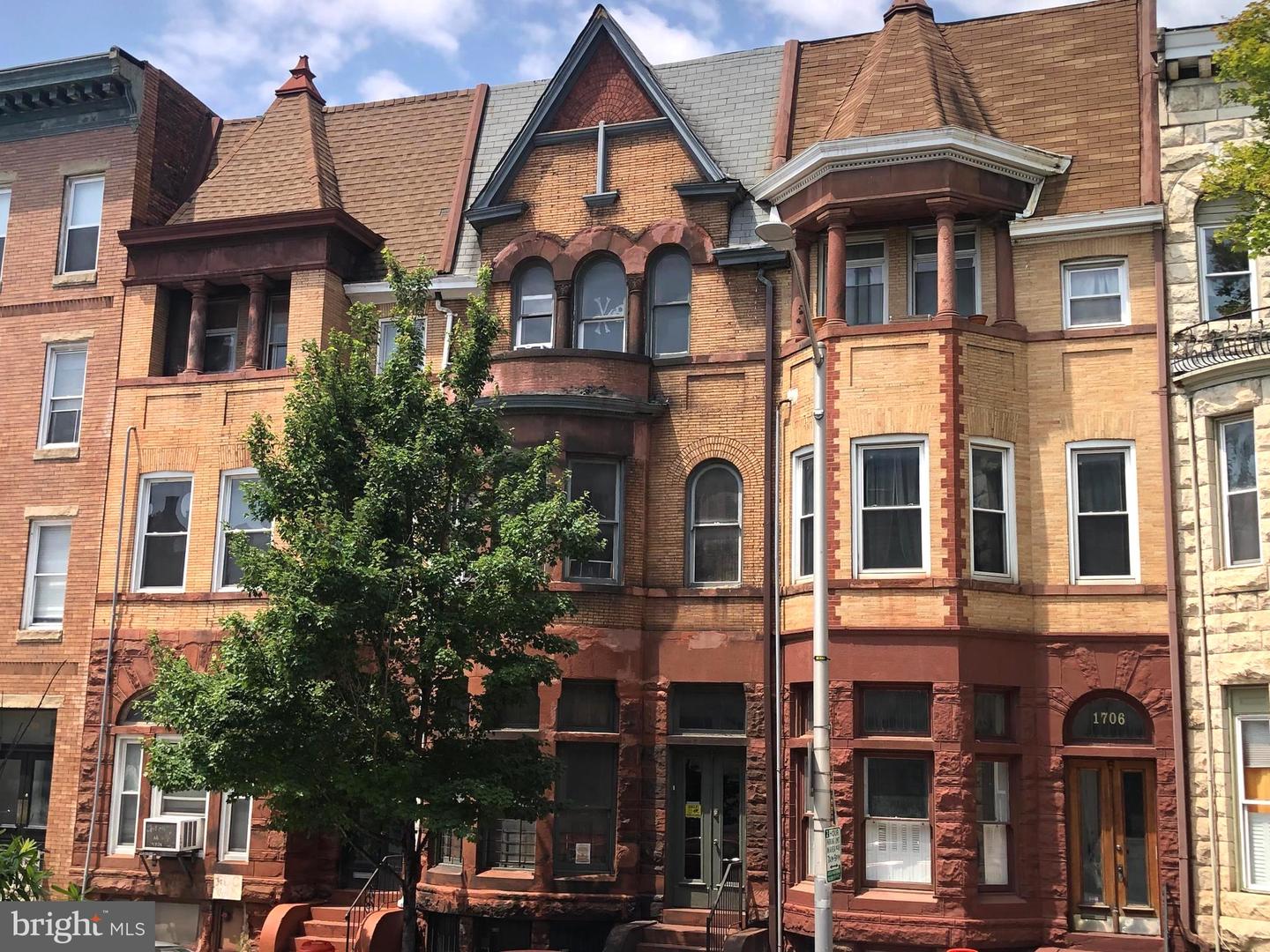 1704 Saint Paul Street, Baltimore