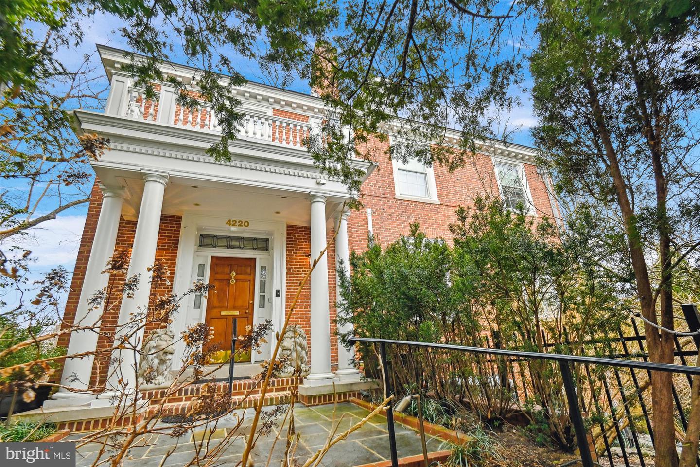 4220 N Charles Street, Baltimore