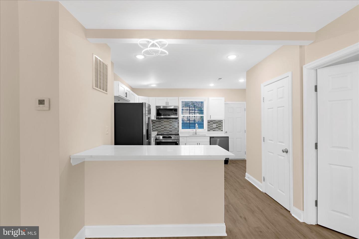 1402 N Montford Avenue, Baltimore