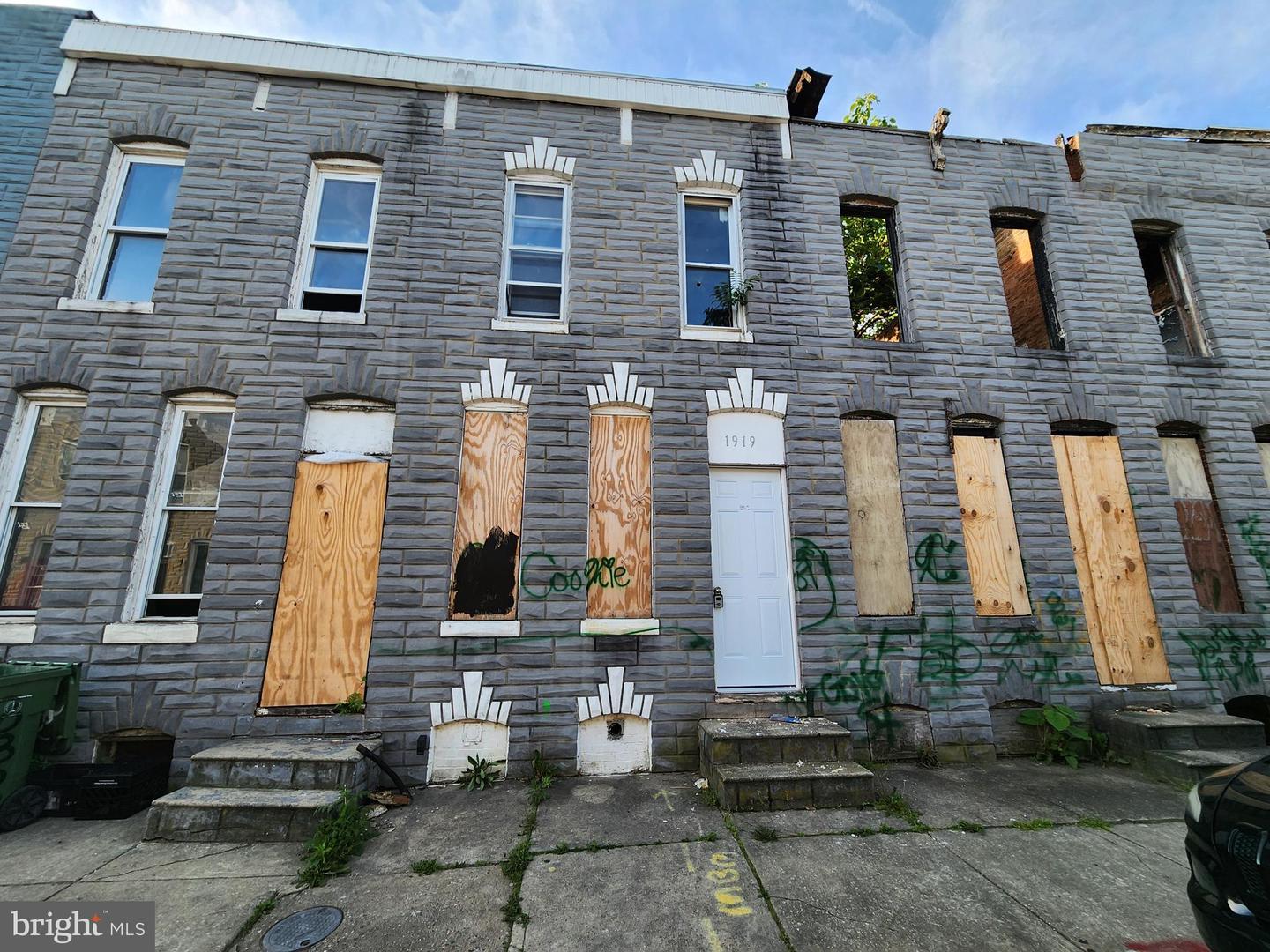1919 Christian St