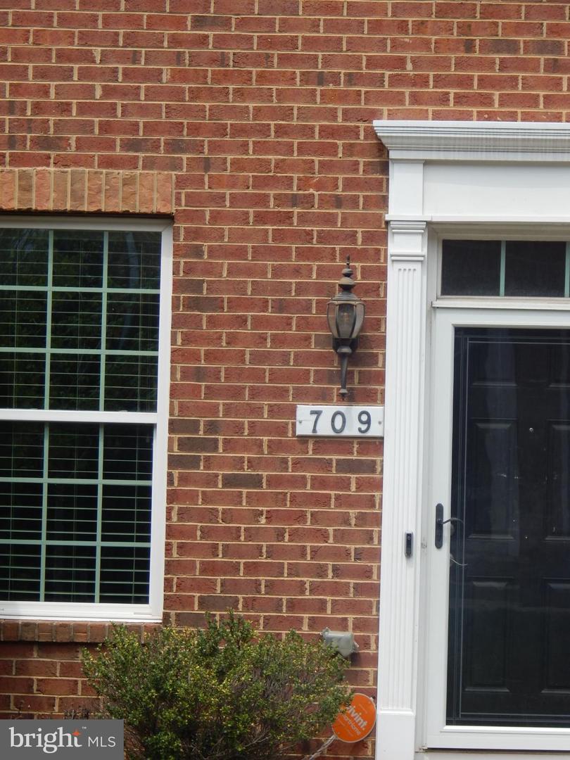 709 S Macon Street