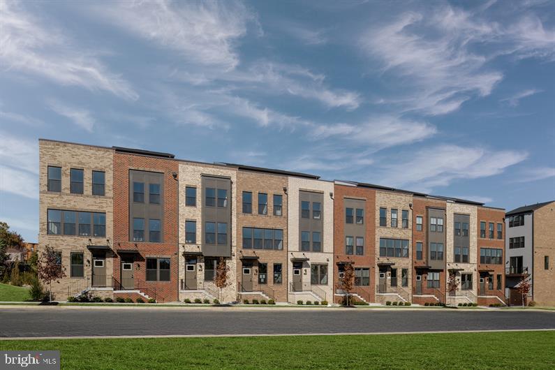 2926 Maisel Street #clarendon 4 Story