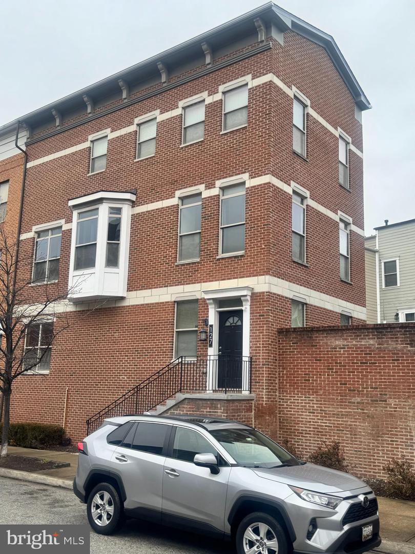 127 Albemarle Street #36