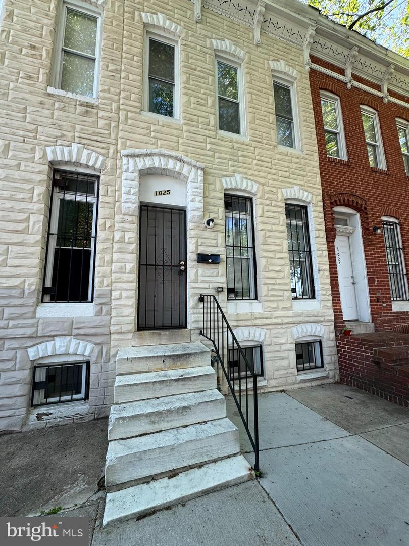 1025 N Carrollton Avenue, Baltimore