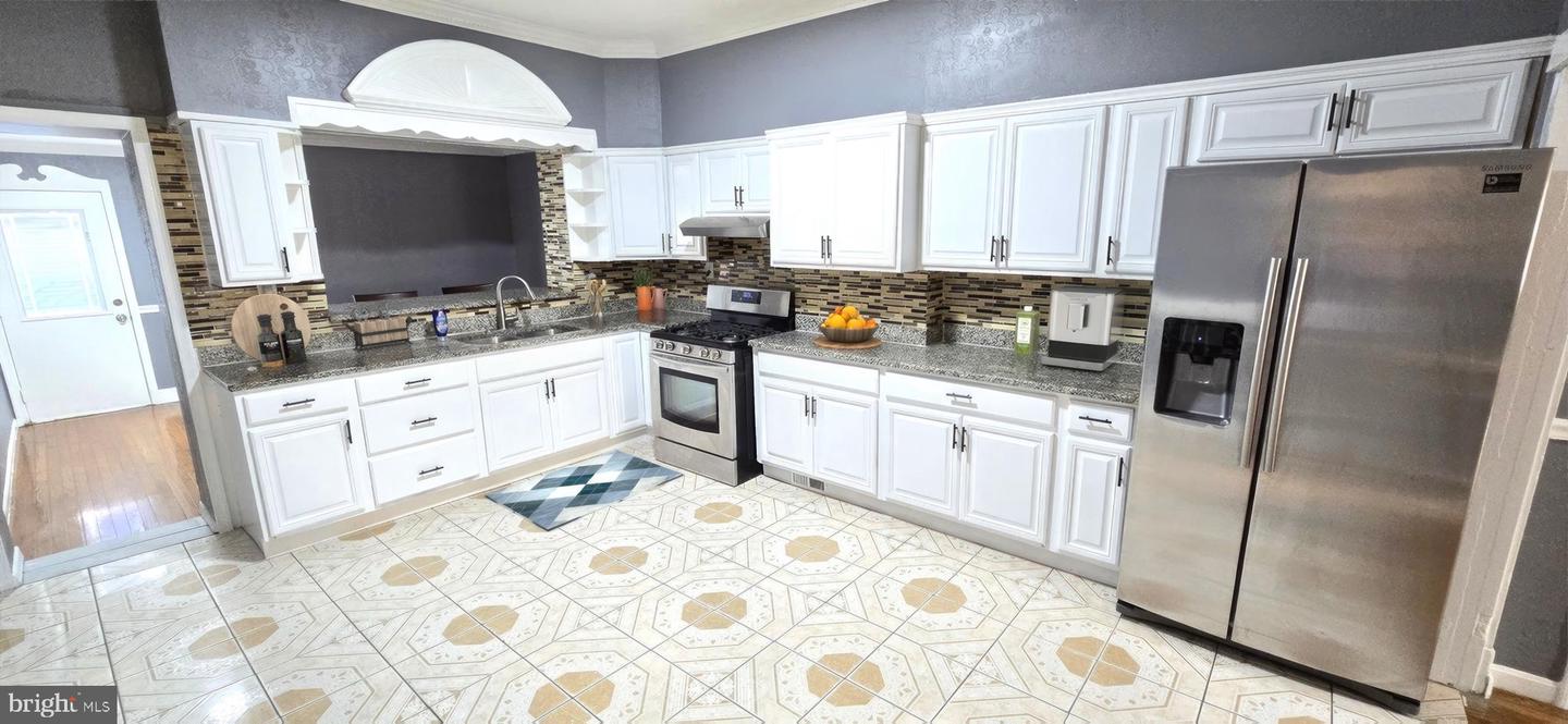 427 N Lakewood Avenue, Baltimore