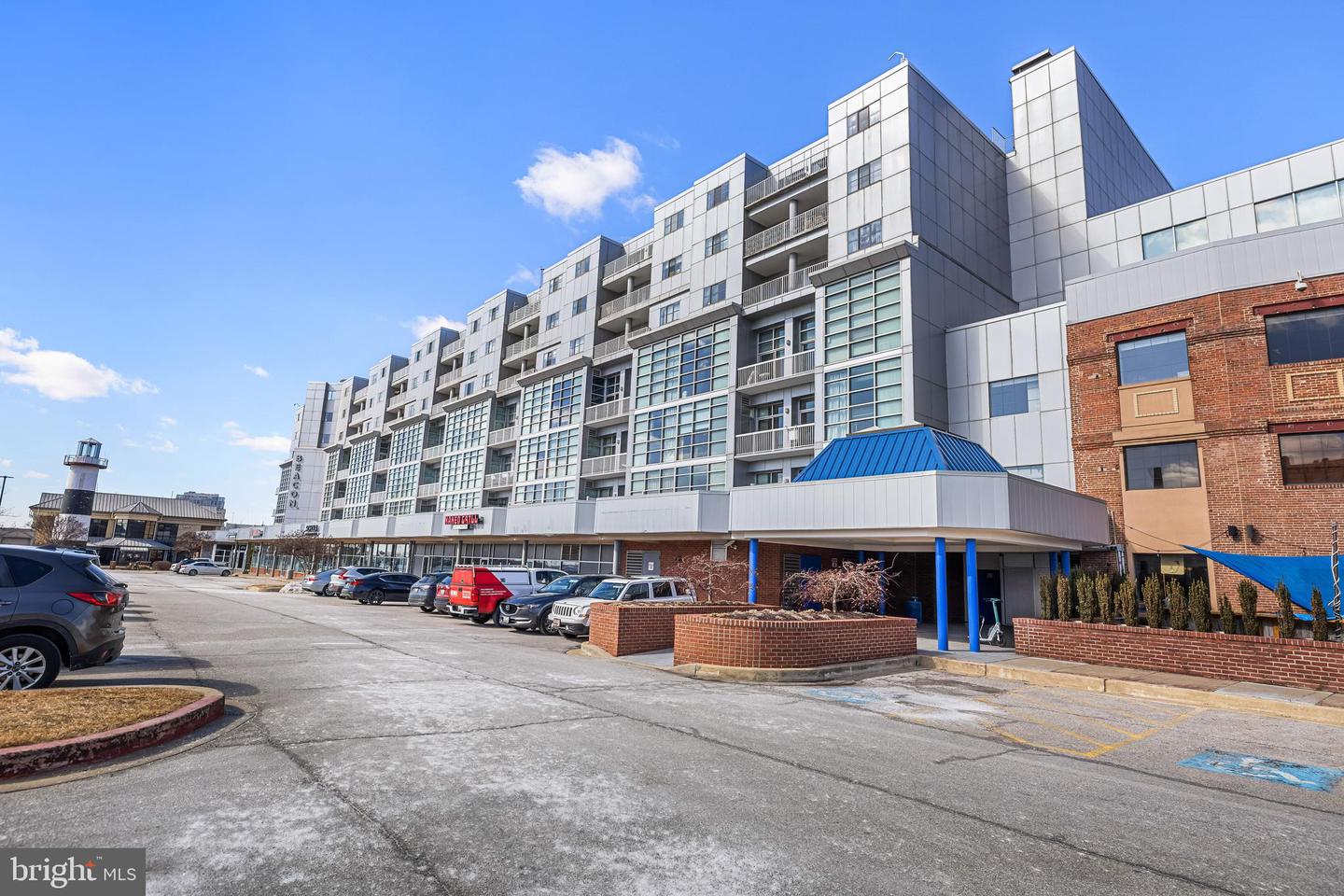 2702 Lighthouse Point E #720, Baltimore