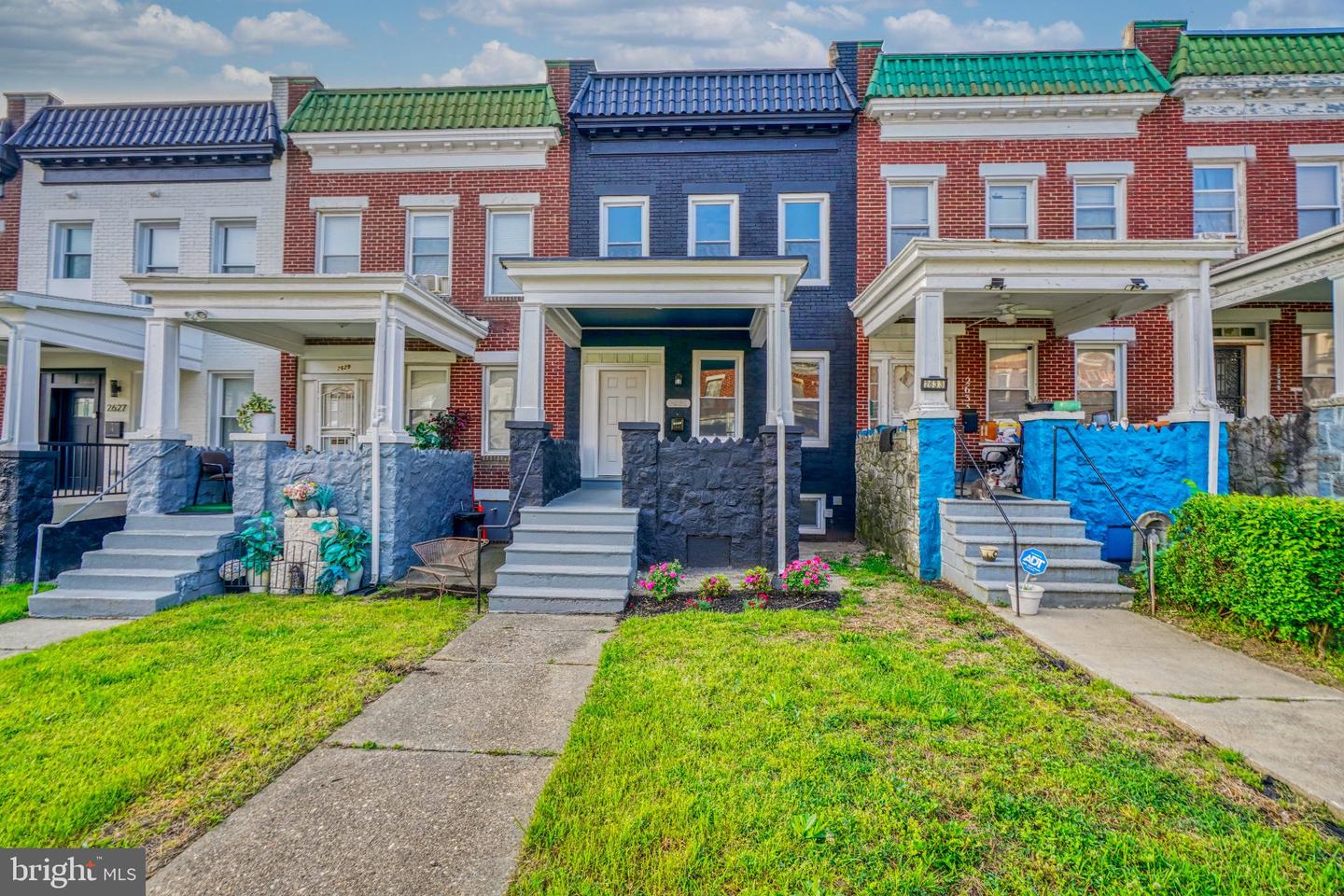 2631 Loyola Northway