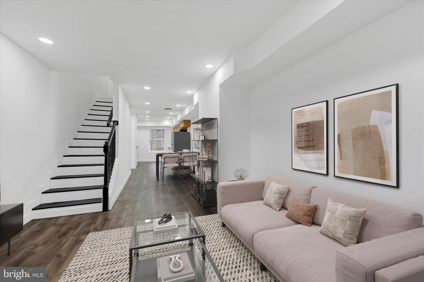 2606 W Fairmount Avenue