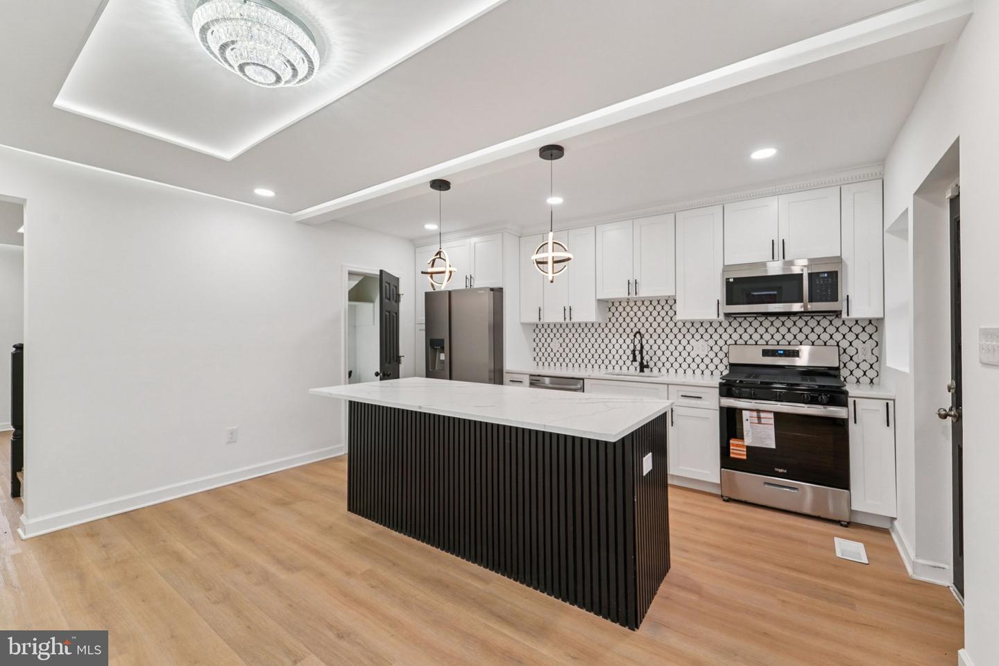 923 North Hill Road, Baltimore