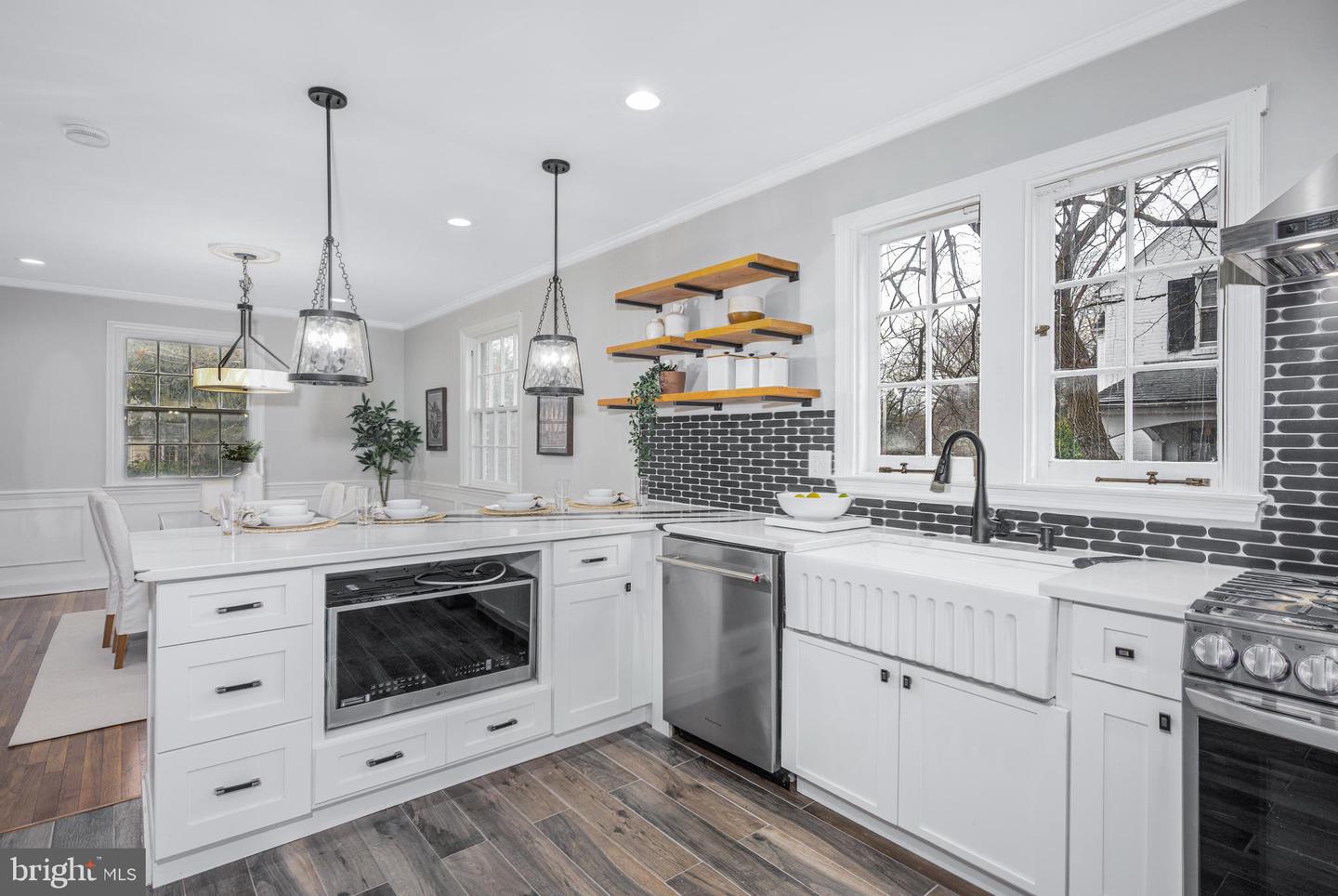 207 Saint Dunstans Road, Baltimore