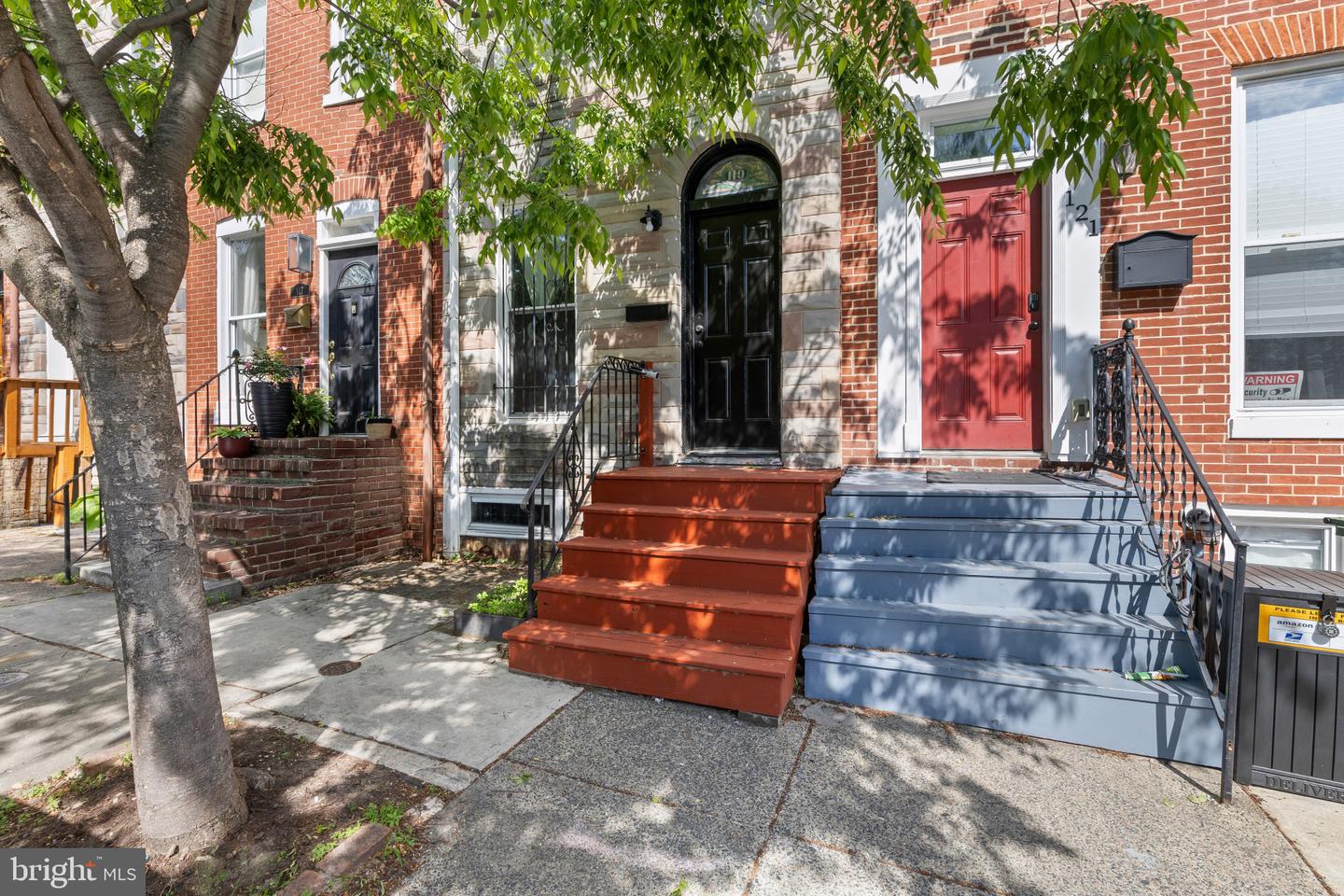 119 Poppleton Street S