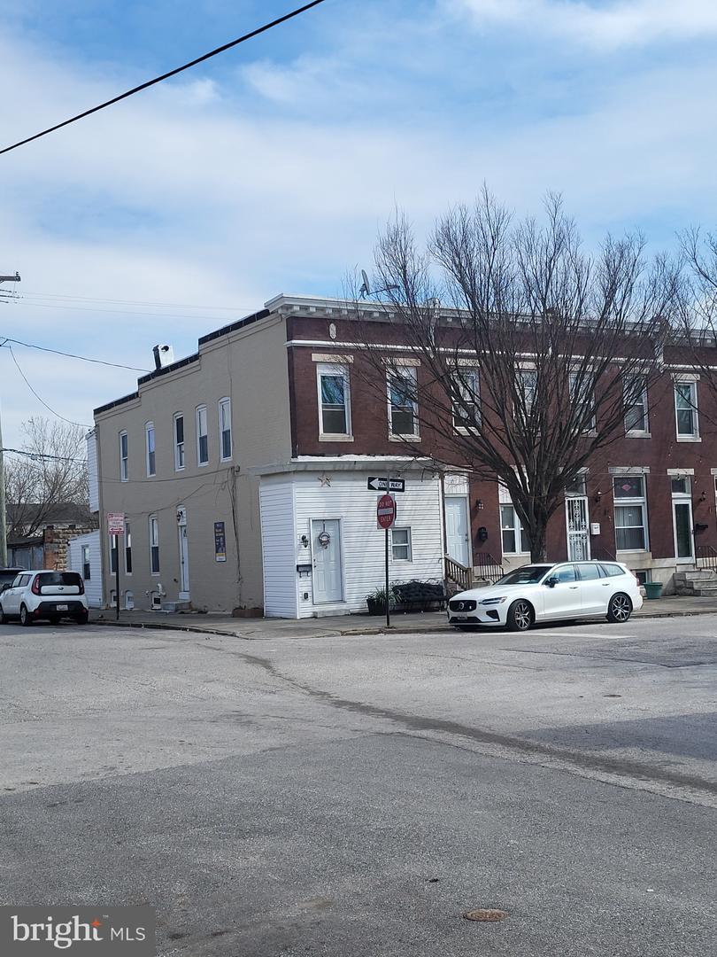 937 N Luzerne Avenue