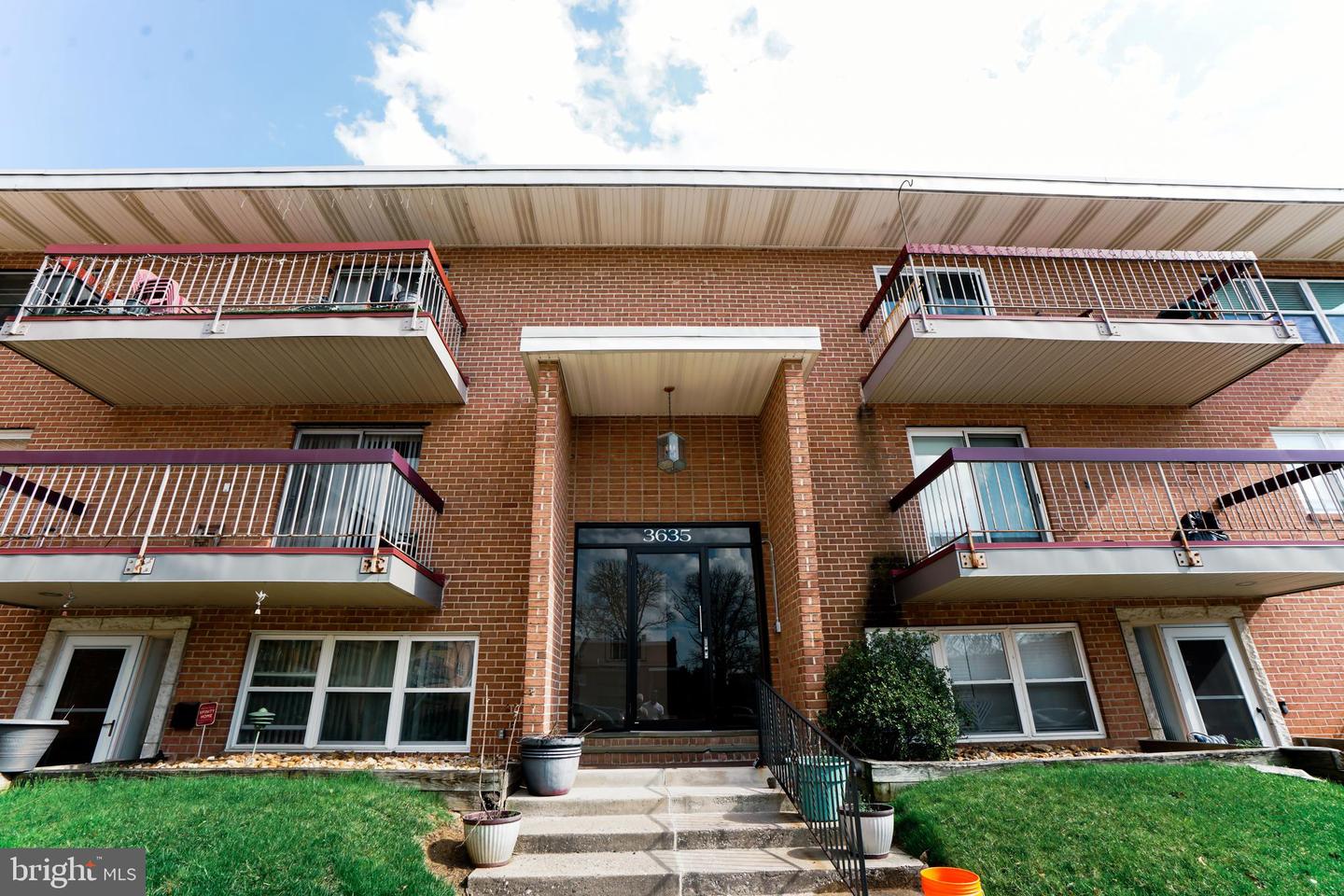 3635 Glengyle Avenue #5b