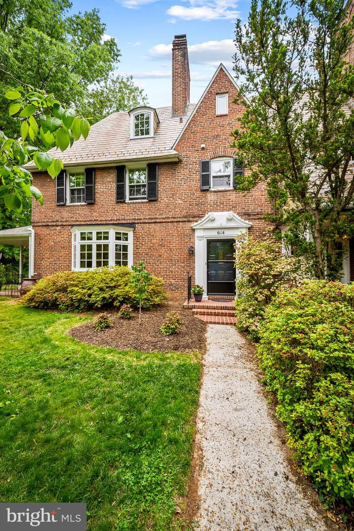 614 W University Parkway, Baltimore