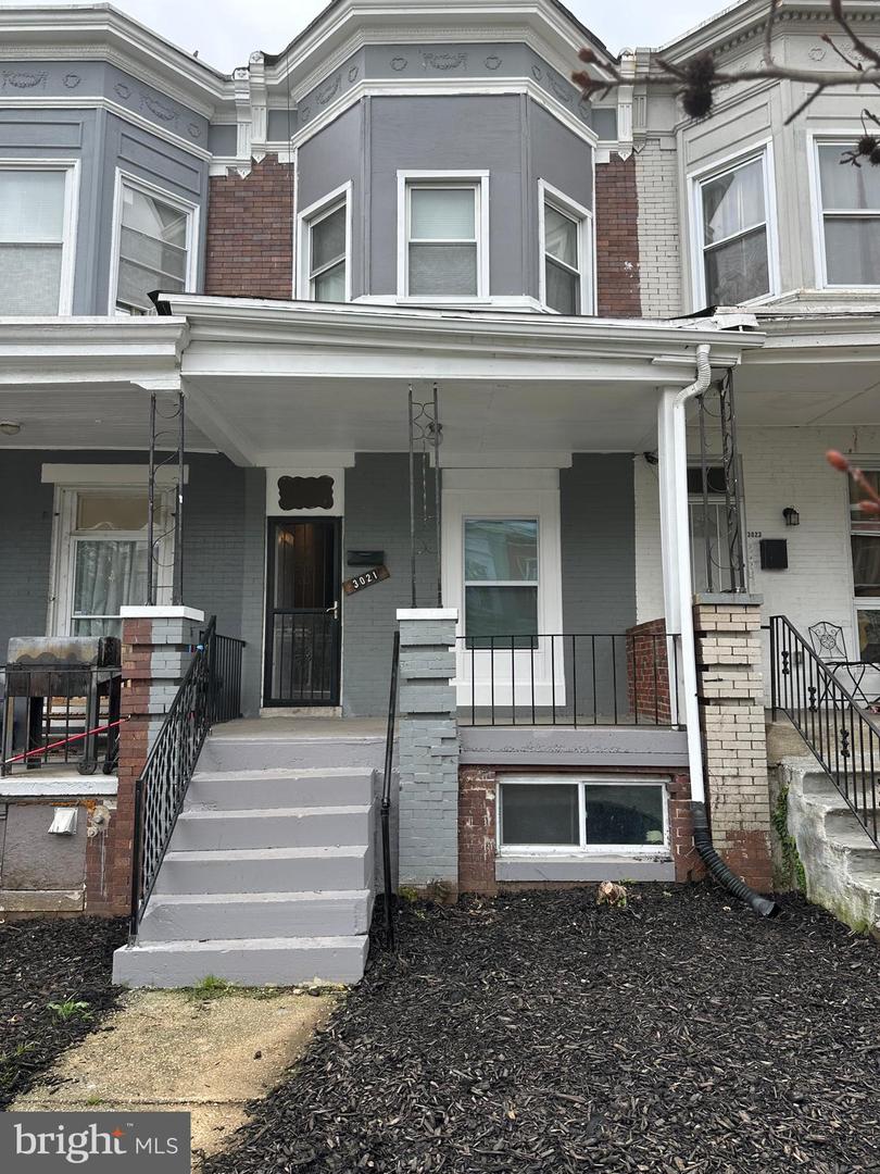 3021 Grayson Street