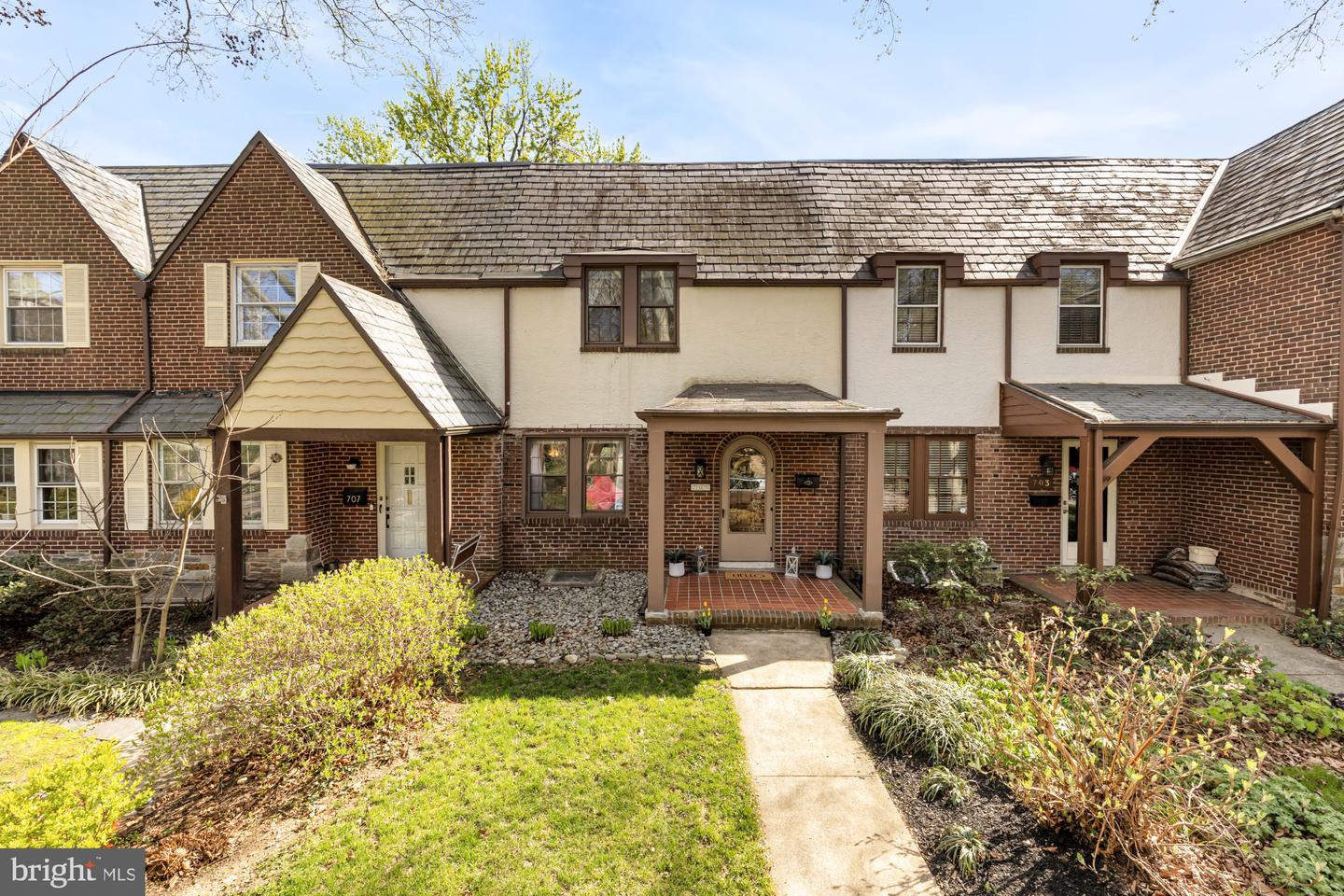 705 E Lake Avenue, Baltimore
