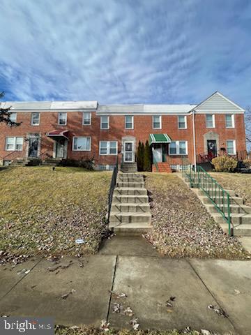 3905 Kenyon Avenue