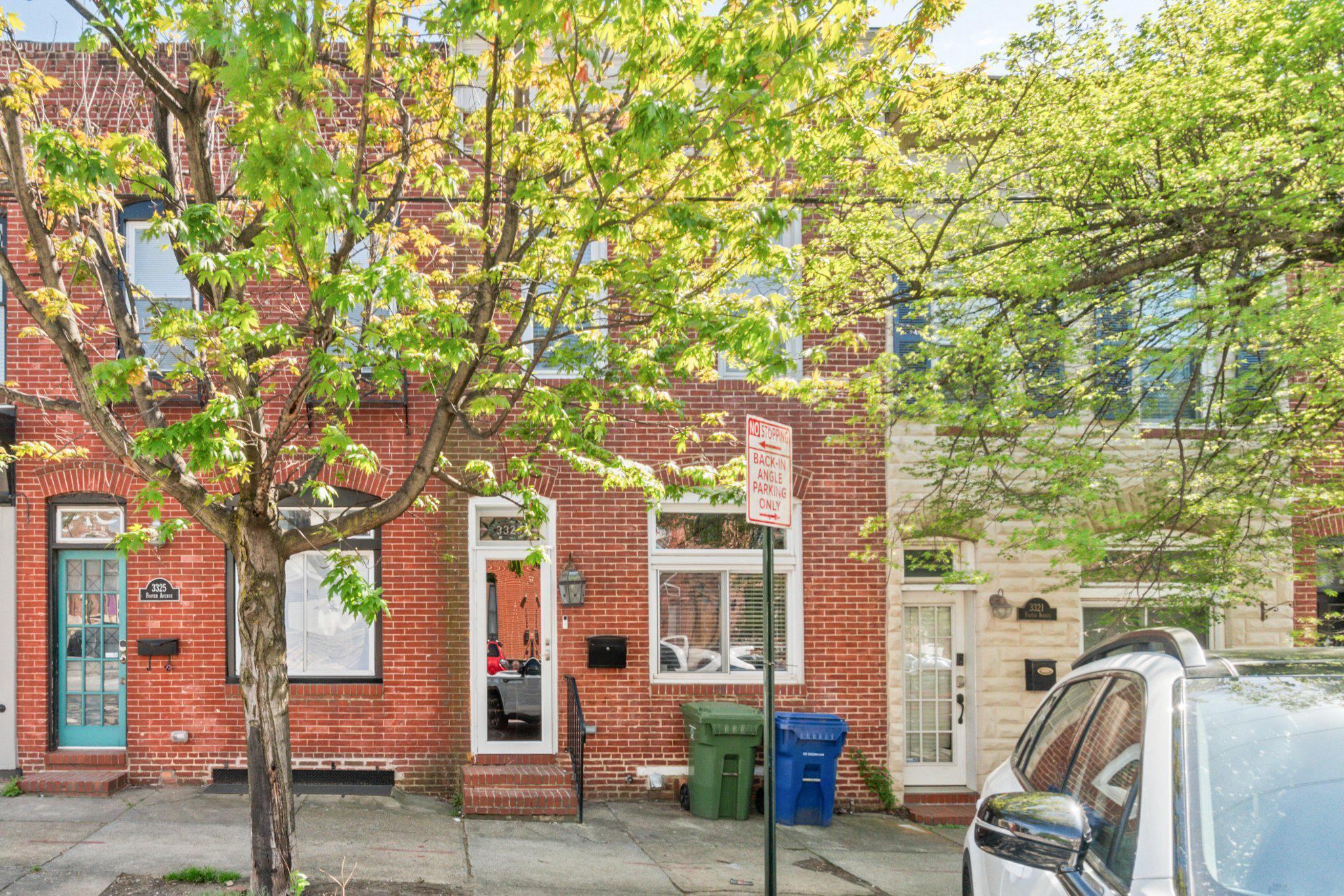 3323 Foster Avenue
