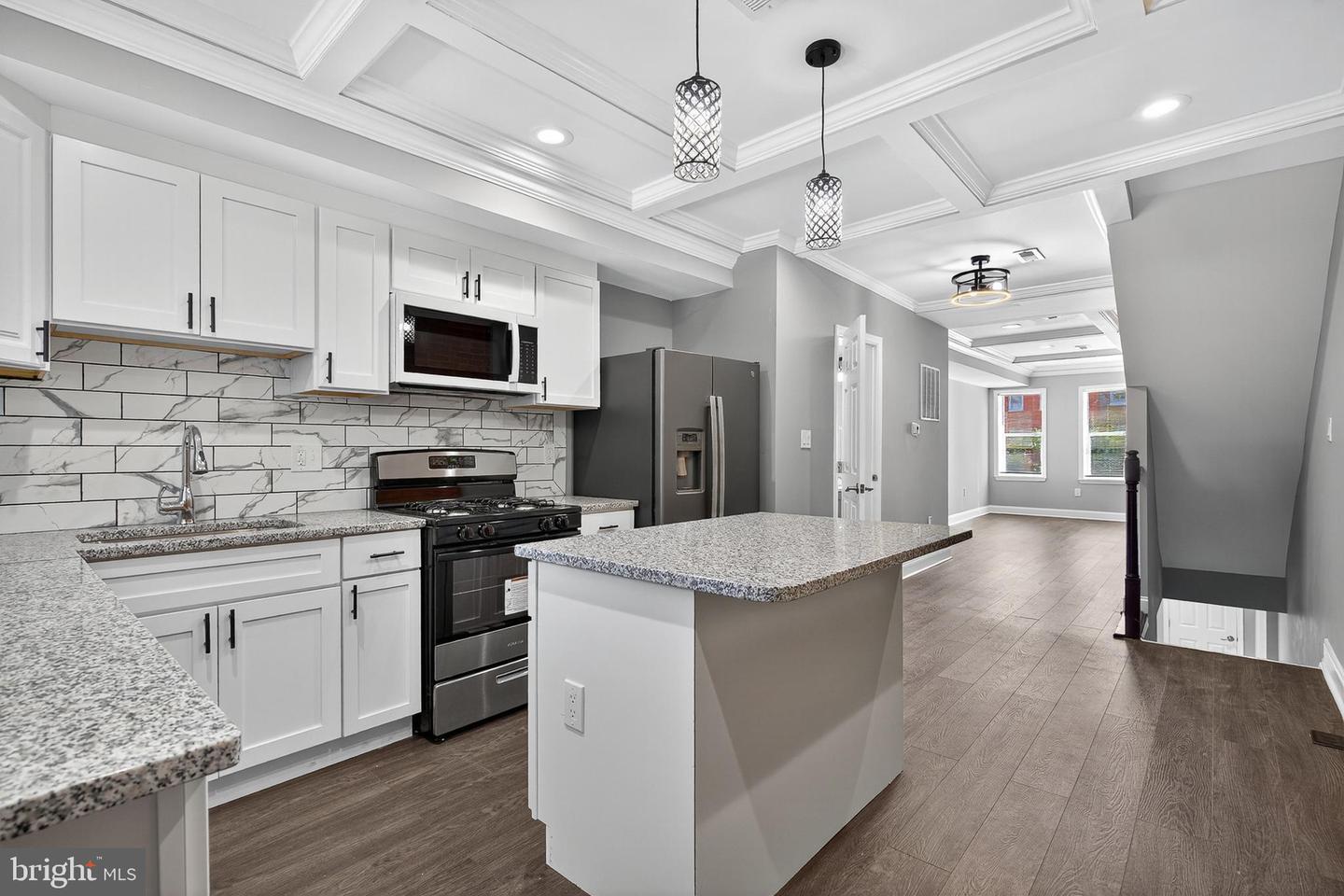 320 S Pulaski Street