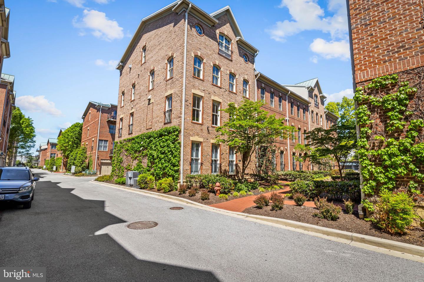 2331 Boston Street #1