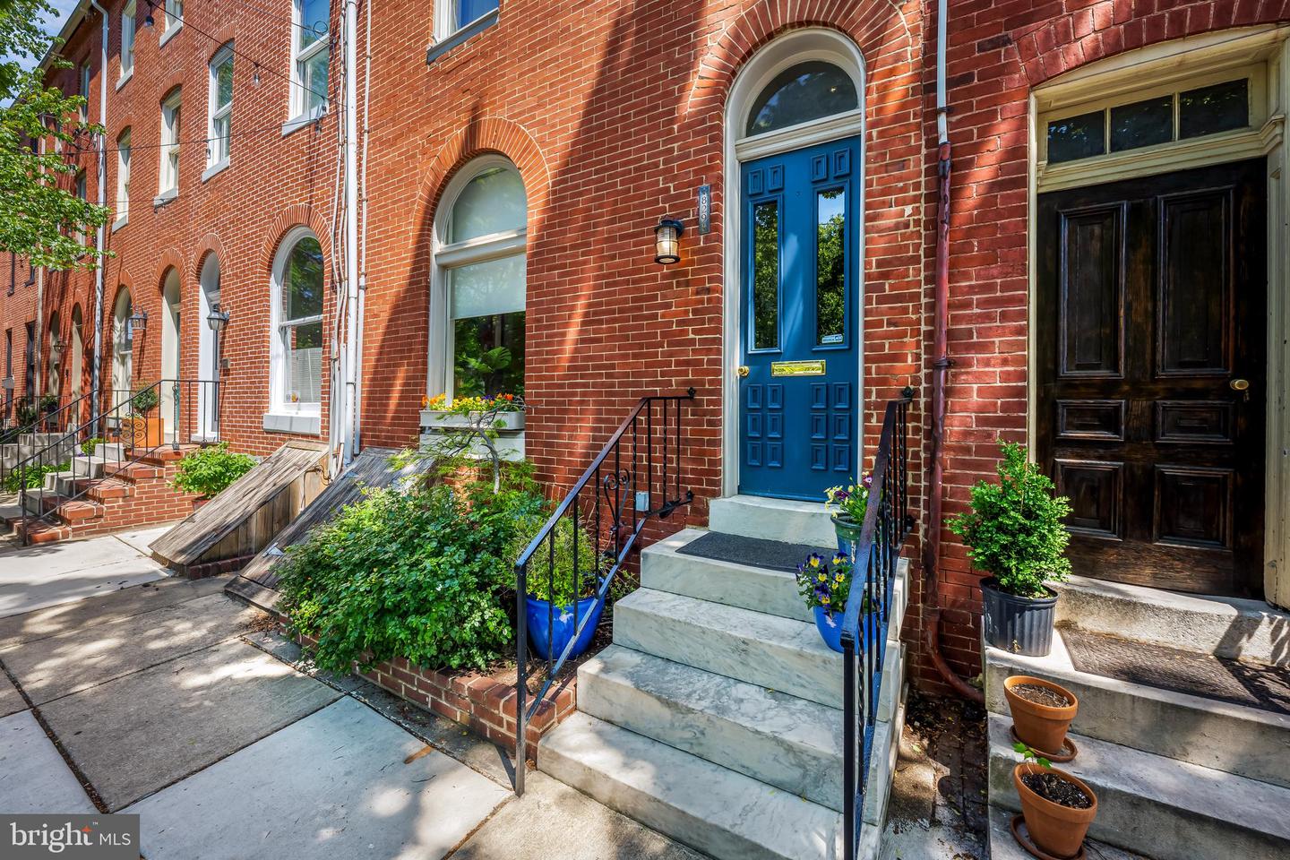 829 William Street