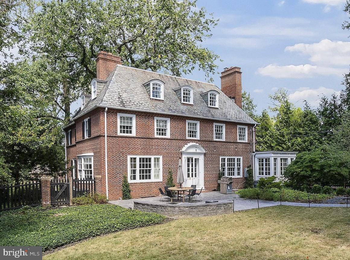 203 E Highfield Road, Baltimore