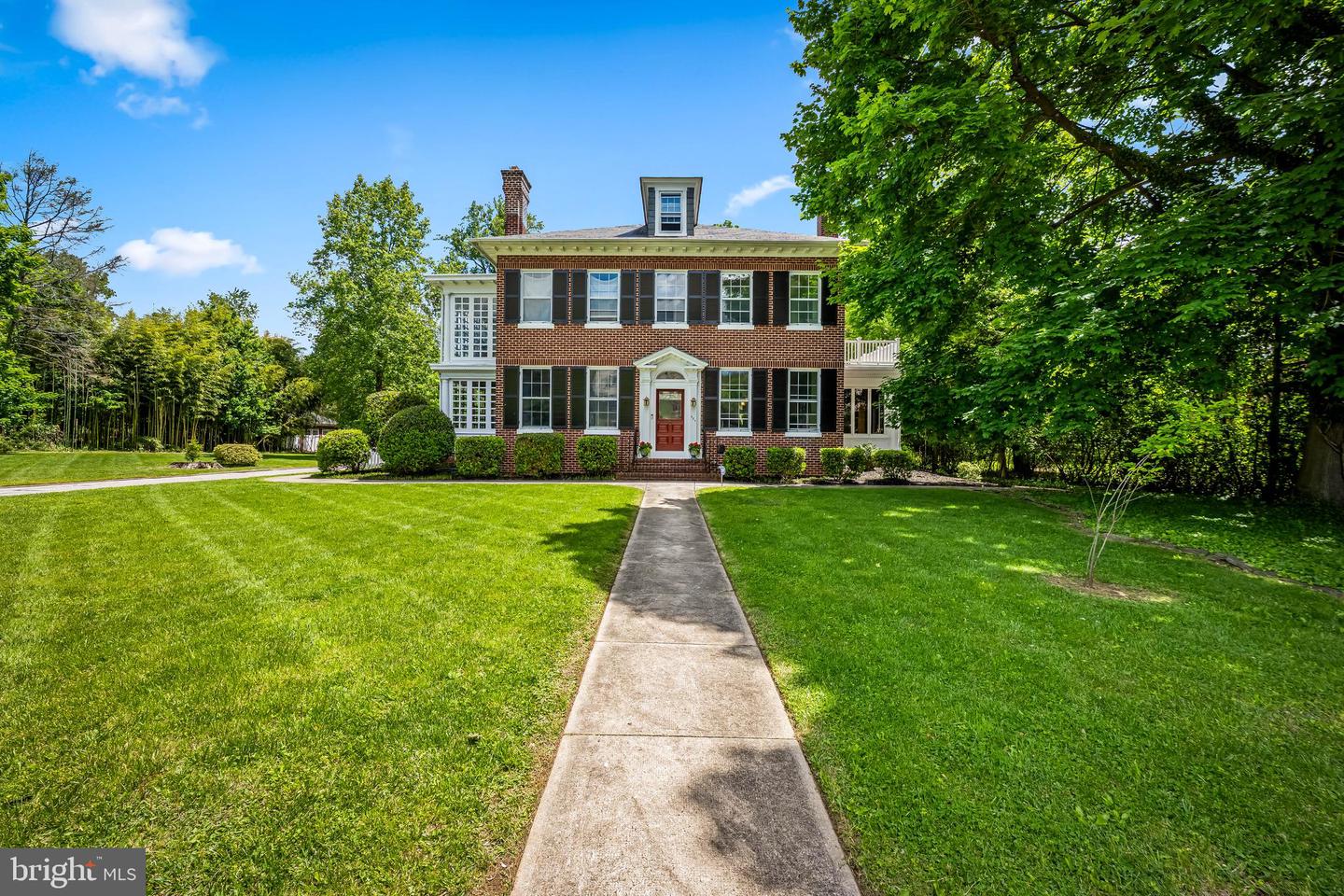 527 Nottingham Road, Baltimore